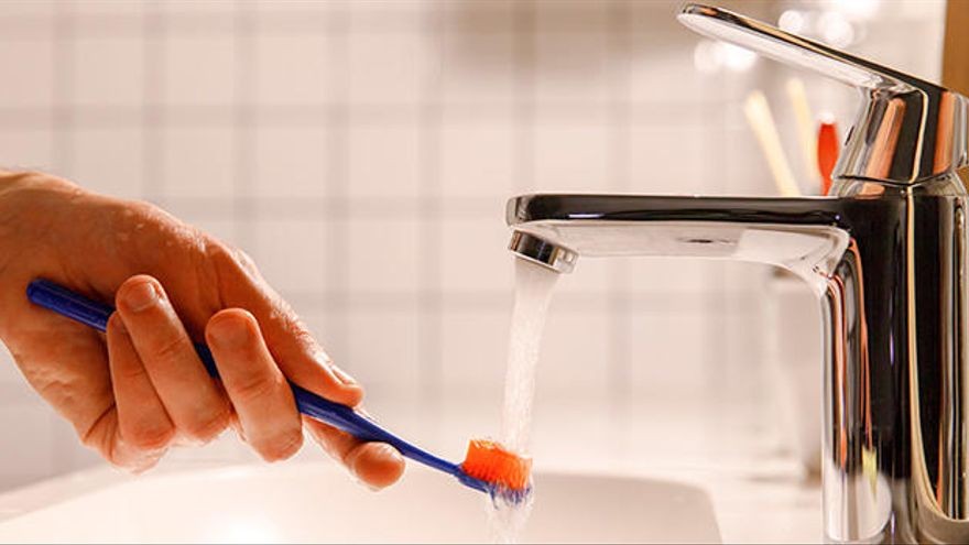 Clinica Dental Mediterrani | Lo que debes saber sobre lavarte los dientes
